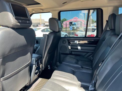 Used 2016 Land Rover LR4 HSE Silver Edition image 31