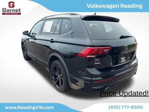Certified 2023 Volkswagen Tiguan SE R-Line AWD/4WD image 3