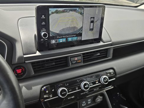 Certified 2025 Honda Pilot Elite image 23