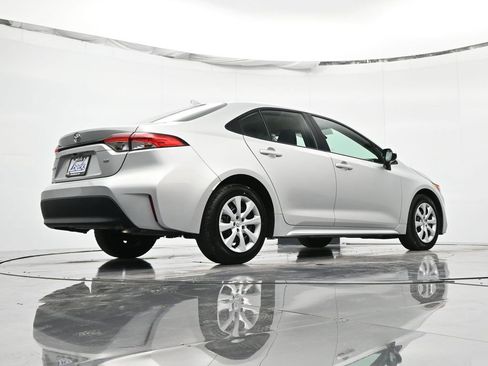Used 2023 Toyota Corolla LE image 41