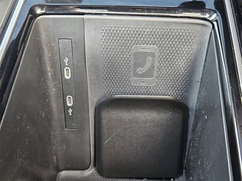 Used 2023 Volkswagen ID.4 Pro S image 29