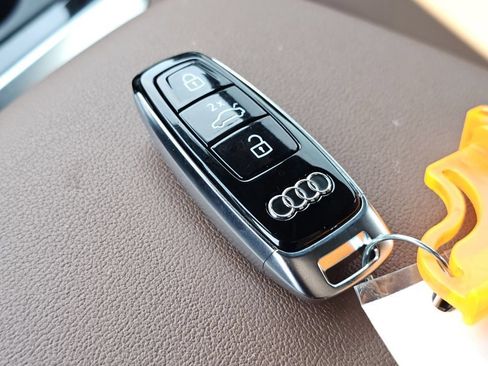 Used 2023 Audi Q7 2.0T Premium Plus w/ Premium Plus Package AWD/4WD image 35