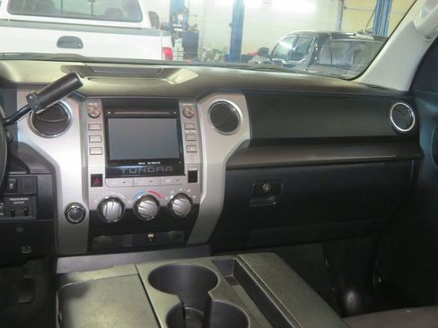 Used 2017 Toyota Tundra SR5 w/ TRD Off Road Package image 41