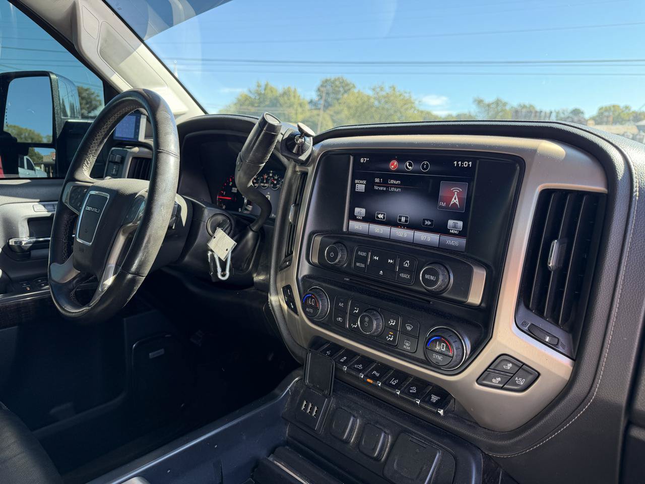 Used 2015 GMC Sierra 2500 Denali w/ Duramax Plus Package AWD/4WD image 14