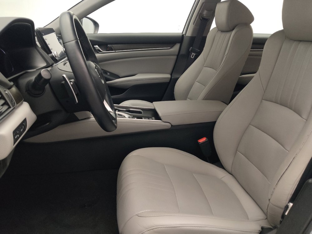 Used 2019 Honda Accord Touring image 17