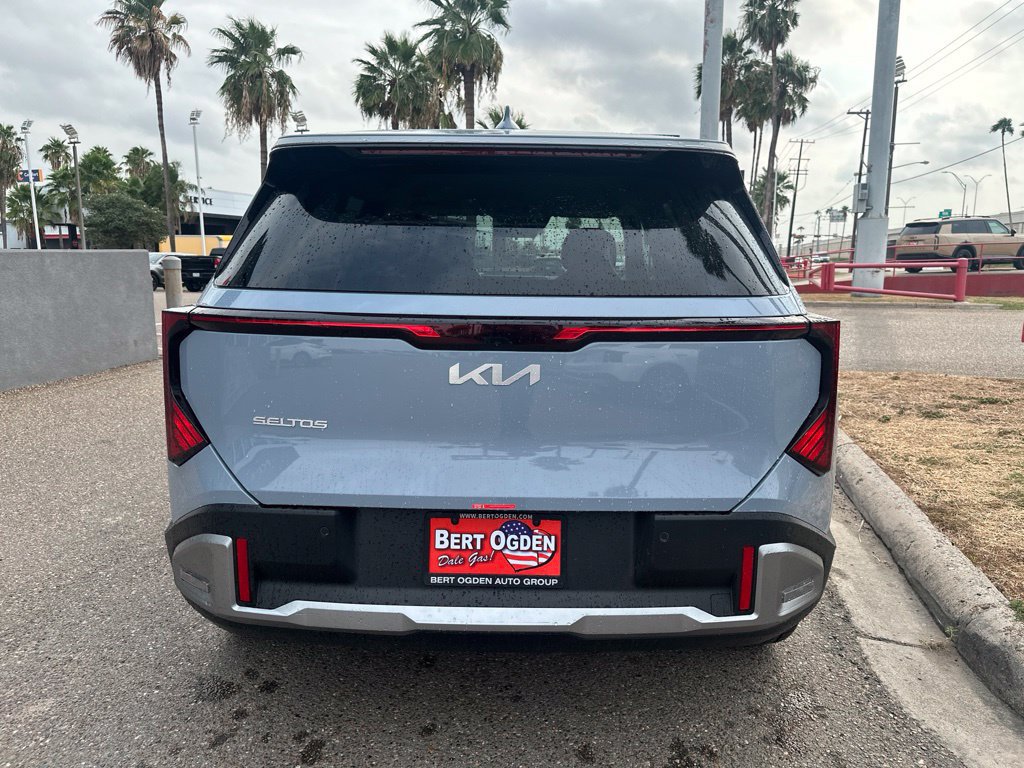 New 2027 Kia Seltos S FWD image 5