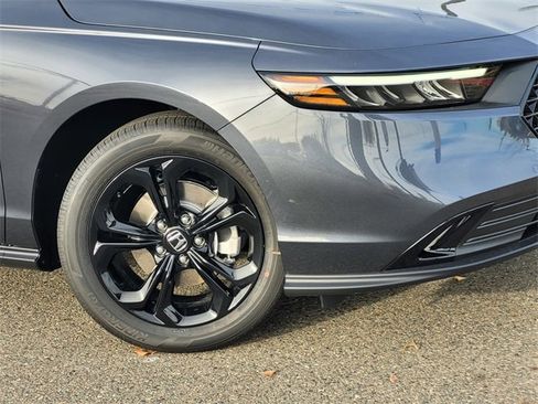 New 2025 Honda Accord SE image 3