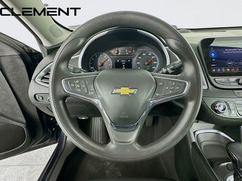 Used 2023 Chevrolet Malibu LT FWD image 14