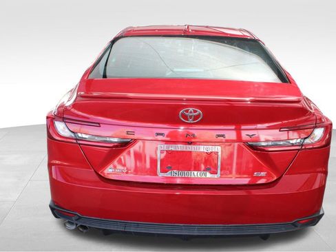 Used 2025 Toyota Camry SE image 16
