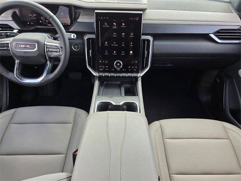 Certified 2024 GMC Acadia Elevation w/ Luxury Package image 13