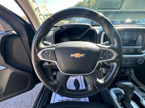 Used 2019 Chevrolet Colorado LT image 9