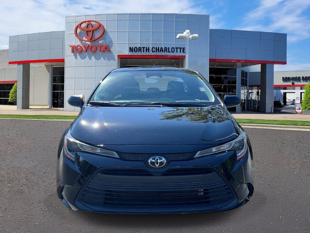 Used 2024 Toyota Corolla LE FWD image 3