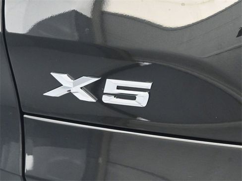 New 2026 BMW X5 sDrive40i w/ Climate Comfort Package image 16