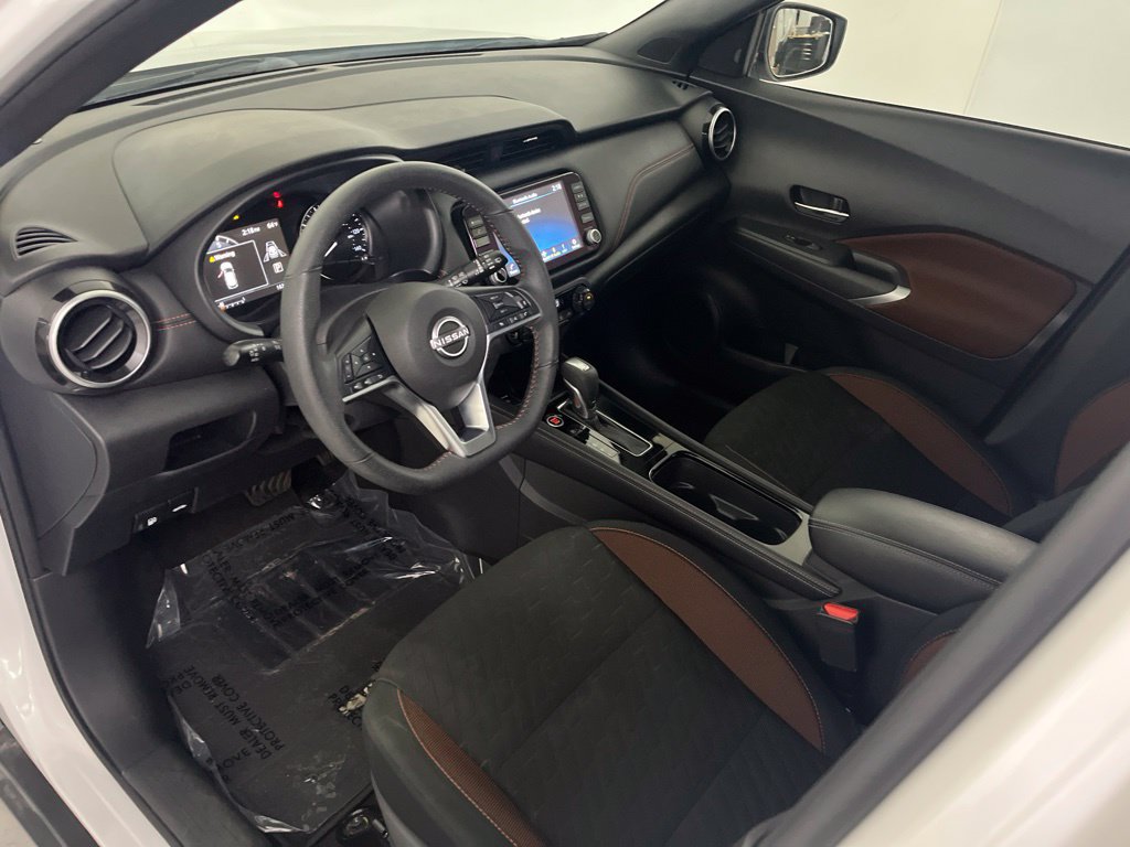 Used 2024 Nissan Kicks SR FWD image 25