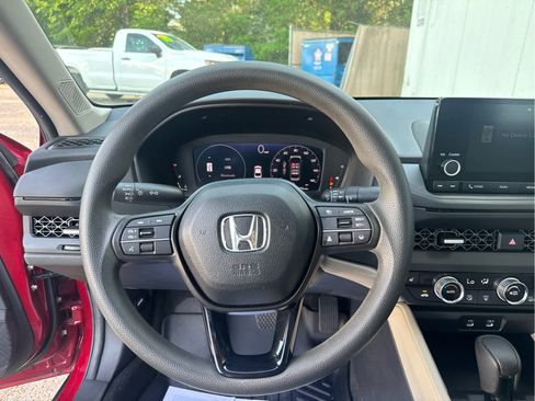 Used 2024 Honda Accord EX image 22