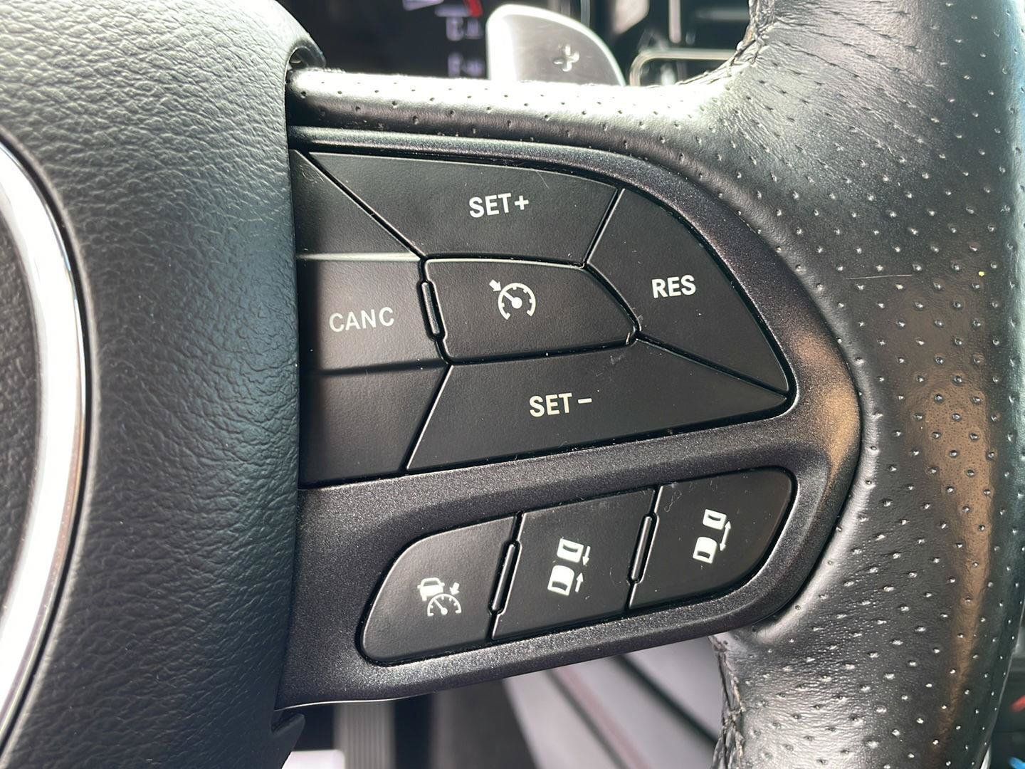 Used 2023 Dodge Durango R/T AWD/4WD image 16