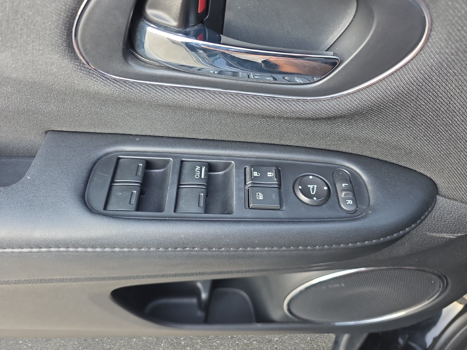 Used 2022 Honda HR-V EX image 27
