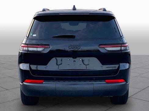 Used 2024 Jeep Grand Cherokee L Limited w/ Black Appearance Package RWD image 5