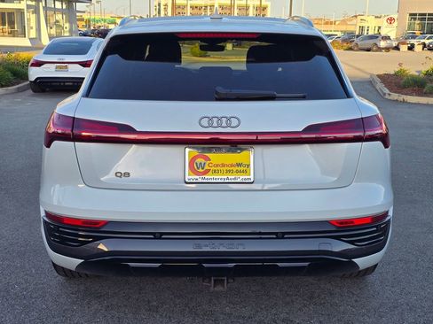 Used 2024 Audi Q8 e-tron Premium Plus image 35