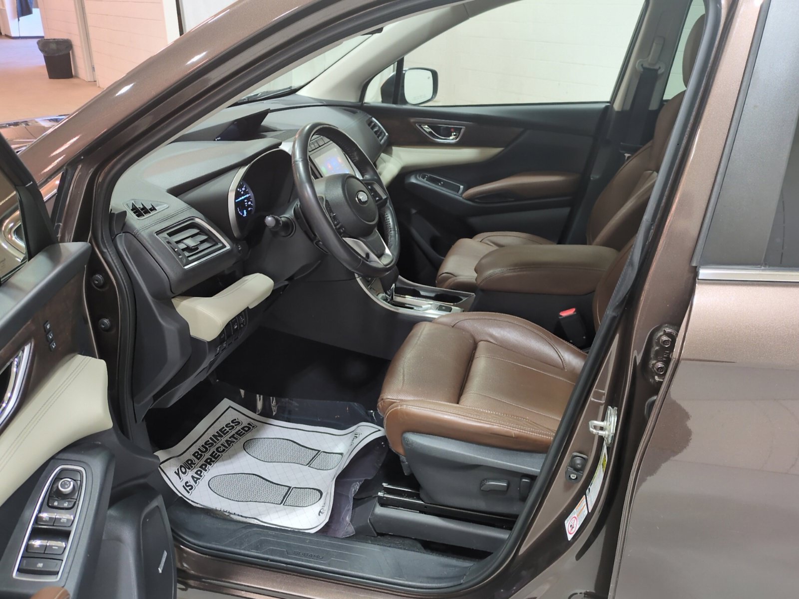 Used 2019 Subaru Ascent Touring w/ Popular Package #2 AWD/4WD image 19