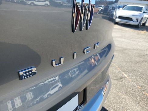 New 2025 Buick Envista Avenir image 6