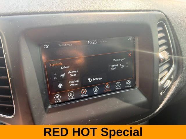 Used 2020 Jeep Compass Latitude w/ Cold Weather Group AWD/4WD image 24