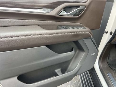 Used 2022 GMC Yukon Denali AWD/4WD image 15