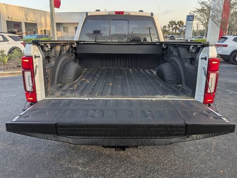 Used 2022 Ford F350 Limited AWD/4WD image 13