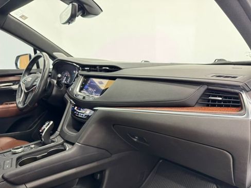 Used 2022 Cadillac XT5 Premium Luxury w/ Technology Package image 38