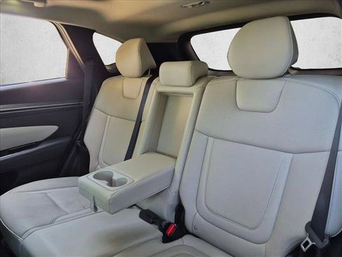 Used 2022 Hyundai Tucson Limited FWD image 17