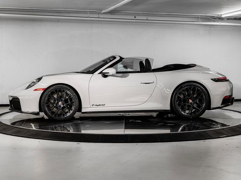 New 2026 Porsche 911 Carrera GTS image 2