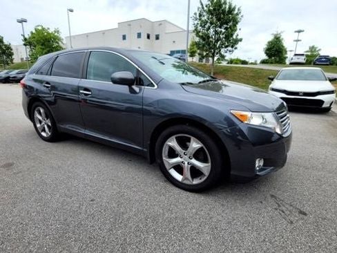 Used 2010 Toyota Venza AWD image 4