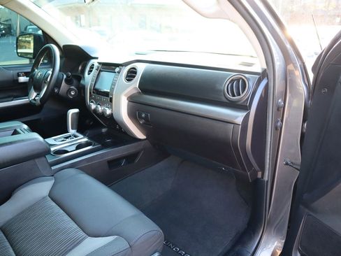 Used 2015 Toyota Tundra SR5 image 16