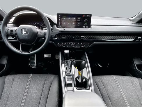 Used 2025 Honda Accord Sport image 16