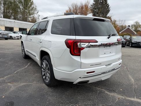 Used 2023 GMC Acadia Denali w/ Denali Ultimate Package image 3