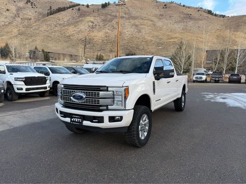 Used 2018 Ford F350 Platinum w/ Platinum Ultimate Package image 3