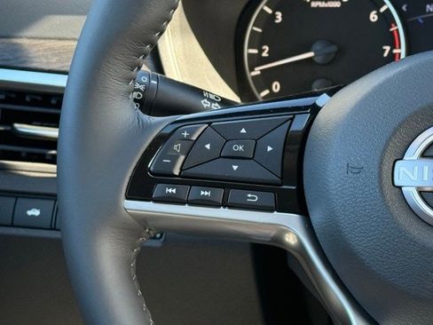 New 2025 Nissan Altima 2.5 SL image 22