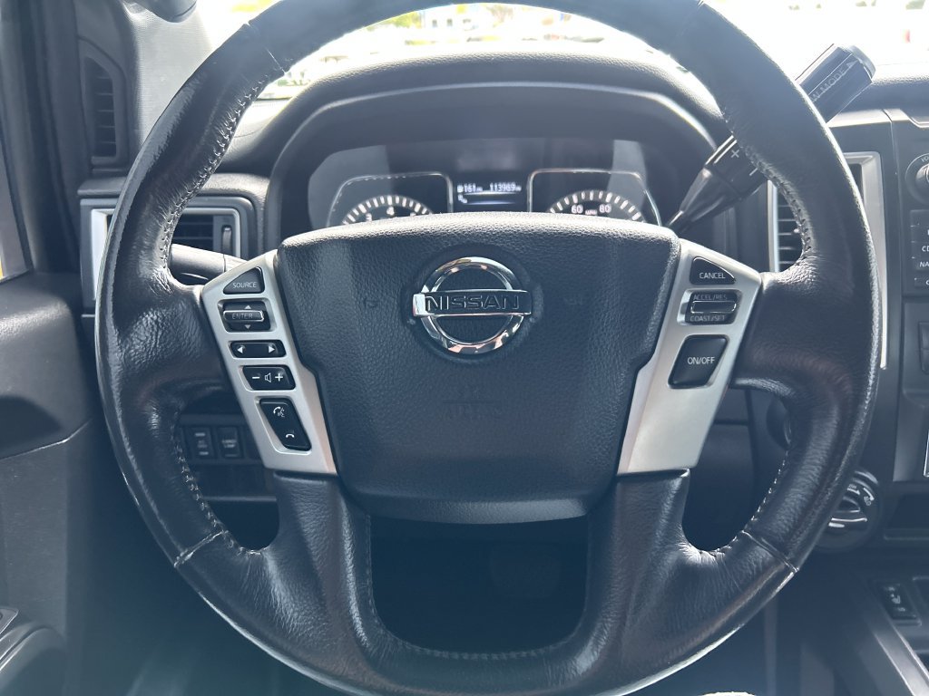 Used 2018 Nissan Titan SV w/ SV Convenience Package AWD/4WD image 17