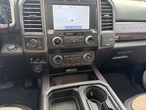 Used 2020 Ford F250 Limited w/ FX4 Off-Road Package image 16