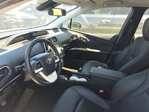 Used 2016 Toyota Prius Three Touring FWD image 12