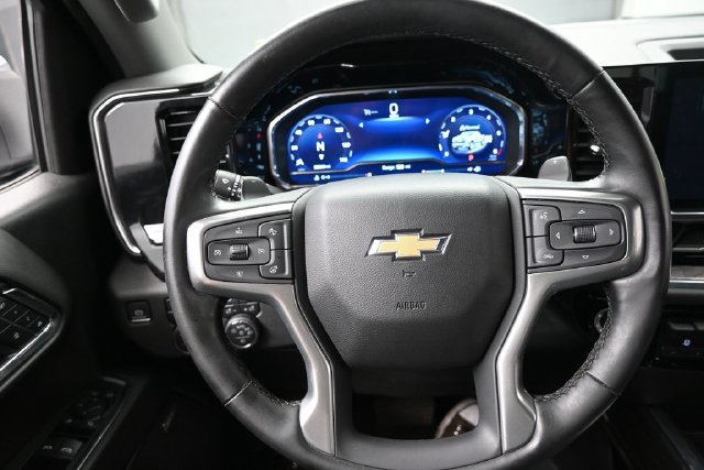 Used 2023 Chevrolet Silverado 1500 LTZ w/ LTZ Convenience Package II AWD/4WD image 8
