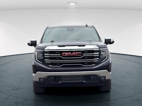 Used 2025 GMC Sierra 1500 SLT image 10