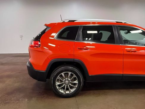 Used 2021 Jeep Cherokee Latitude Lux w/ Comfort/Convenience Group AWD/4WD image 33