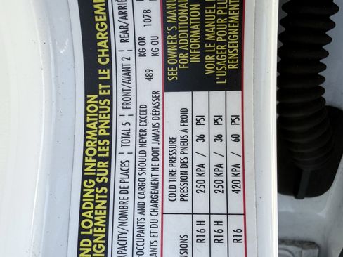 Used 2017 Volkswagen Jetta SE image 30