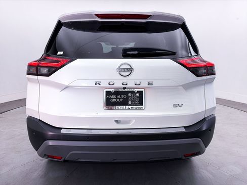 Used 2023 Nissan Rogue SV FWD image 13