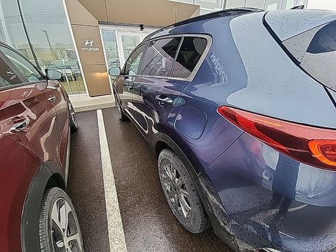 Used 2021 Kia Sportage S w/ S AWD Premium Package image 6