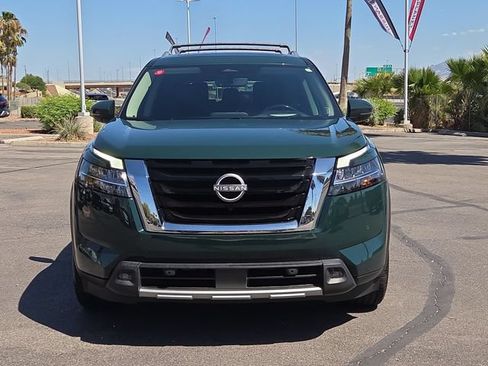 Certified 2023 Nissan Pathfinder Platinum w/ Cargo Package FWD image 5