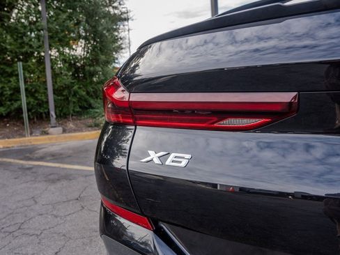 Used 2023 BMW X6 xDrive40i w/ Executive Package image 28