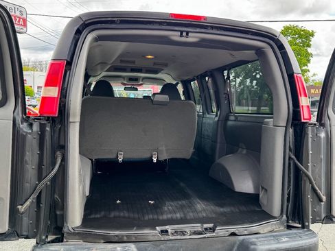 Used 2014 Chevrolet Express 2500 LS RWD image 16