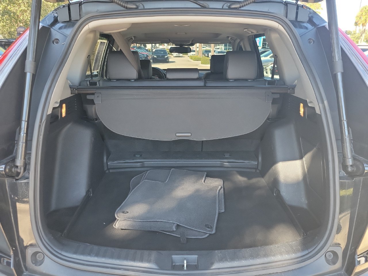 Used 2017 Honda CR-V Touring image 8